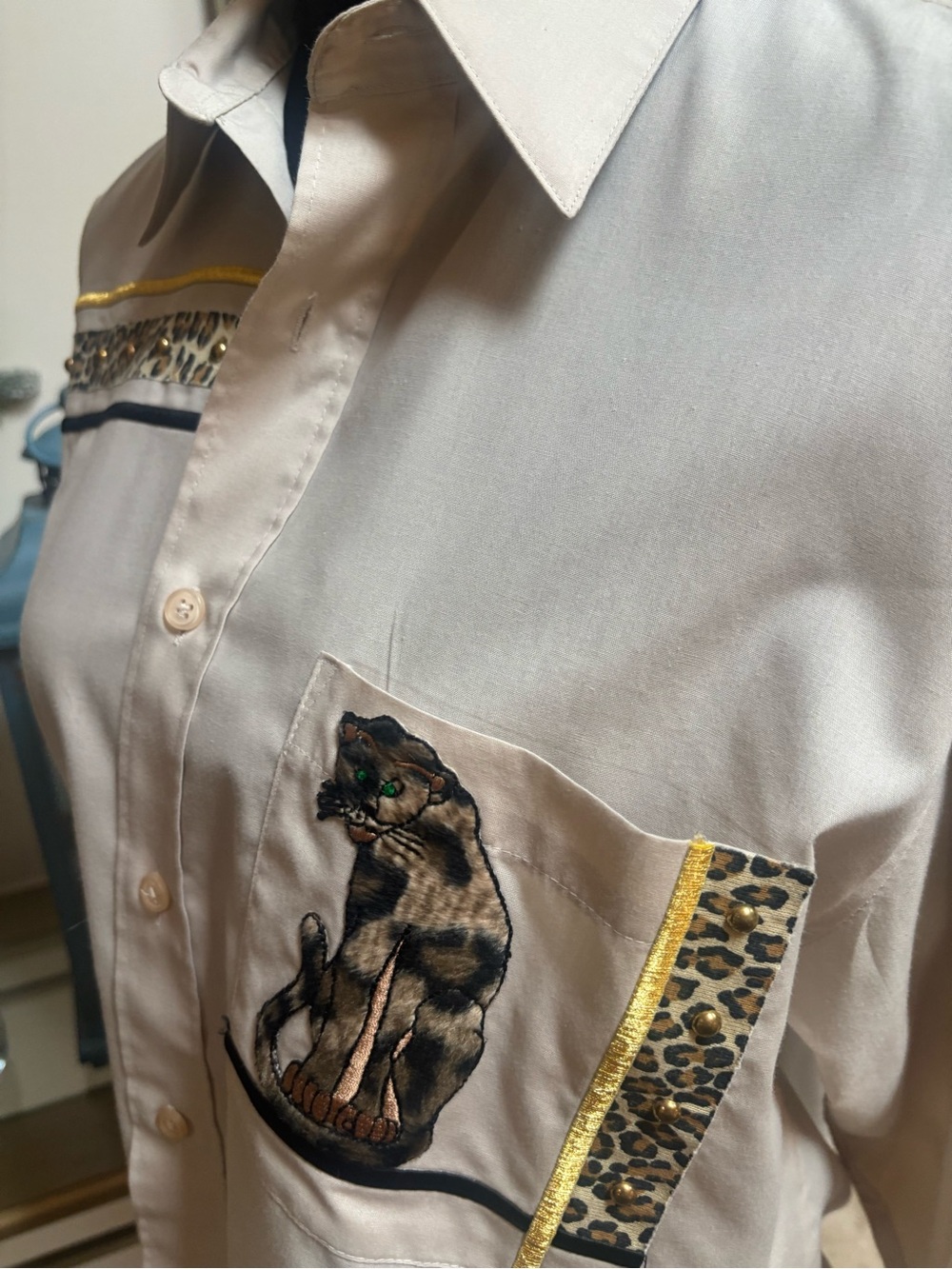 VINTAGE P.G.B. Safari Theme Panther Embroidery Leopard Trim Oversized Shirt SZ M